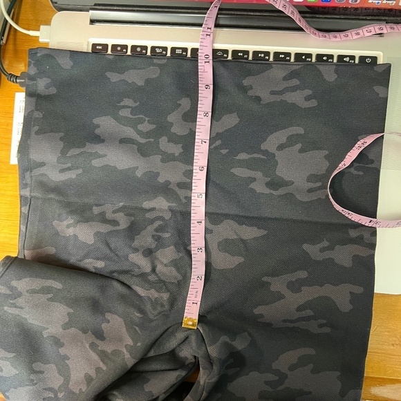 Spanx Camouflage High Rise Leggings Womens Large Activewear Loungewear Casual - Picture 10 of 12